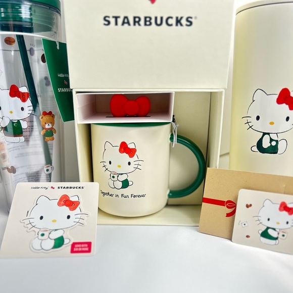 Hello Kitty Starbucks Set 2025
Complete 6/6 + Gift Cards (no bal) FREE SHIPPING - Picture 3 of 6